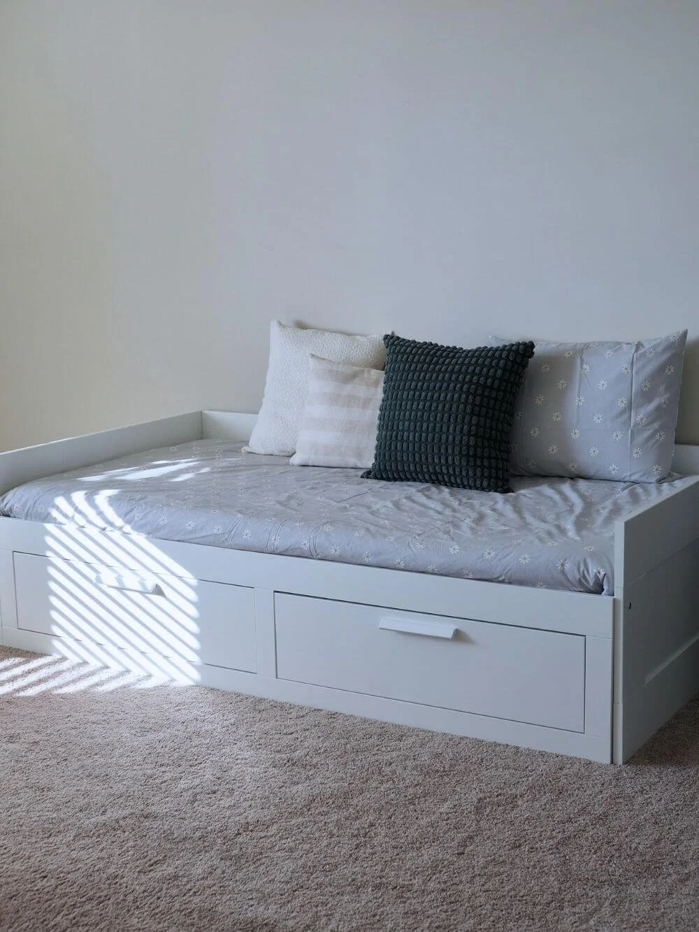 BRIMNES ブリムネス　デイベッド　ホワイト　イケア BRIMNES daybed frame with 2 drawers, white, Twin - IKEA CA